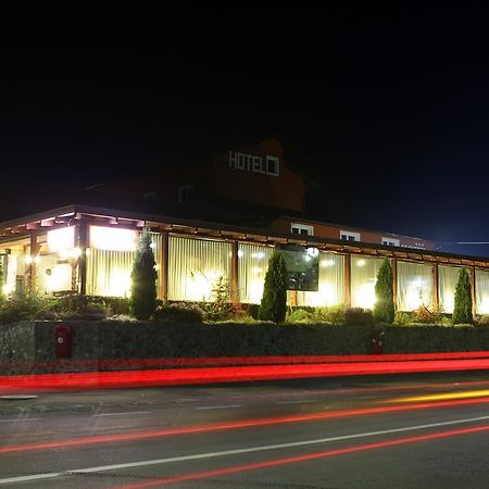 Hotel Romantik Balauseri Esterno foto